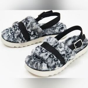 UGG KOOLABURR Floofy SLIPPER/SANDAL